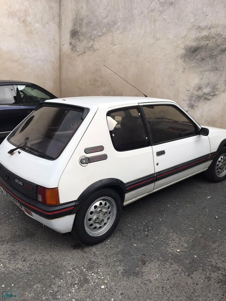 Vol 205 GTI
